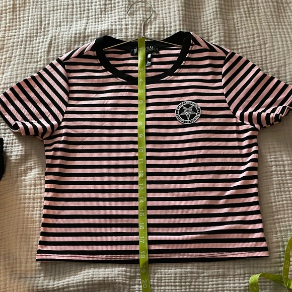 COPY - Blackcraft Cult Cropped Baby Tee XL EUC - Picture 10 of 10